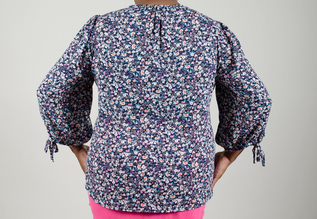 Floral Balloon Sleeve Blouse: Plus Size